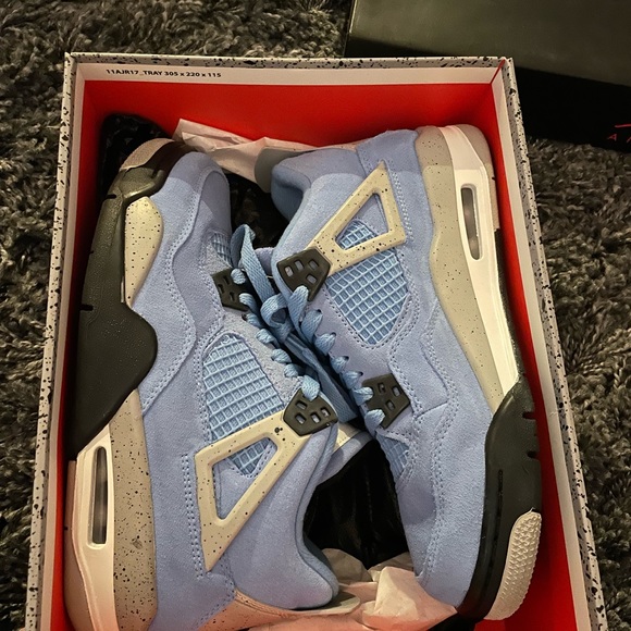 Jordan 4 university blue - Picture 4 of 9
